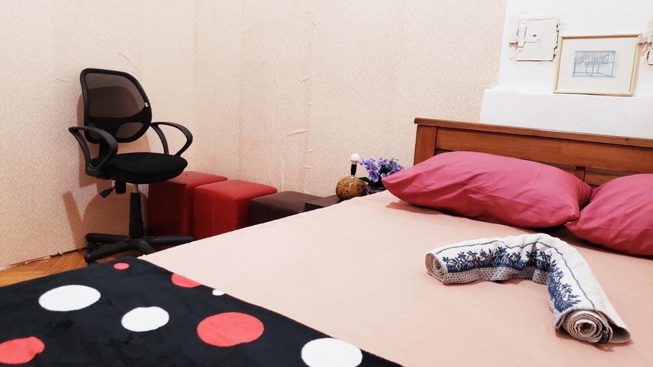 Taj Hostel Tbilisi Luaran gambar